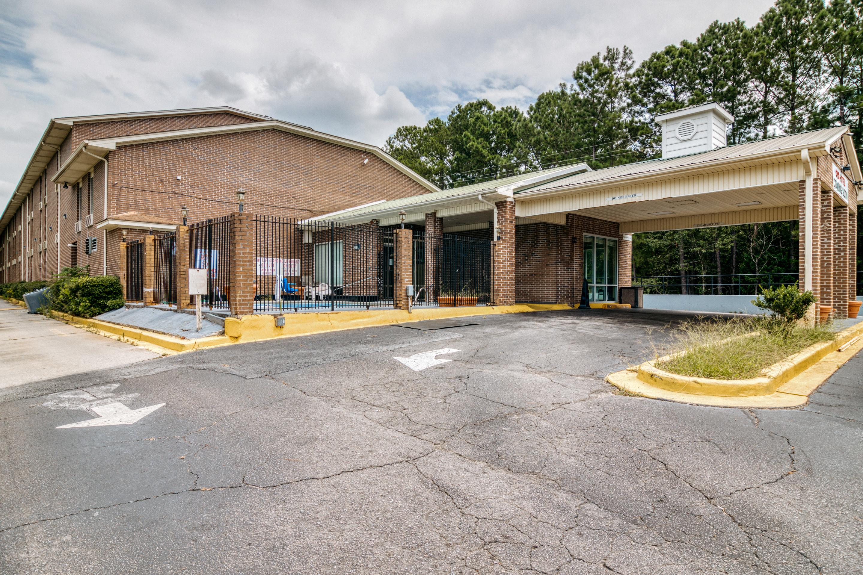 Econo Lodge Inn And Suites Dentsville Exterior photo